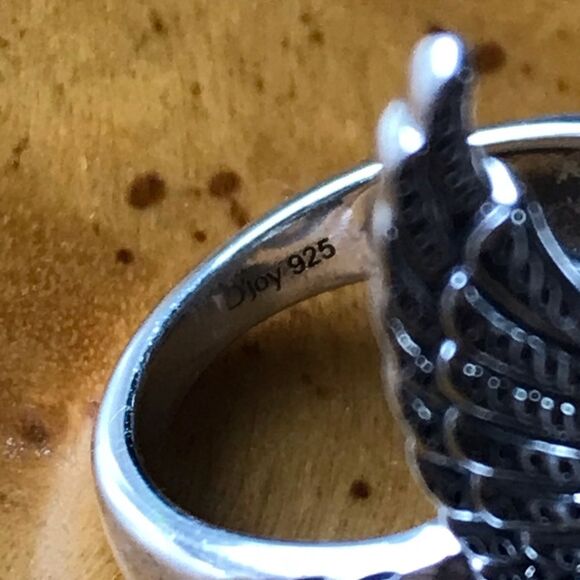 Natural White Buffalo Sterling Silver Eagle Ring Size 6 - Picture 5 of 8